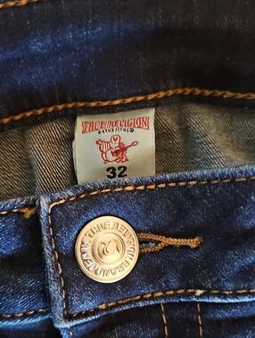 True Religion Casey Skinny Jeans Size 32x34  Gold Sequin Patches & T-shirt.
